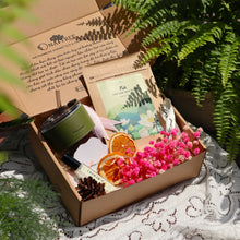 Load image into Gallery viewer, Set quà bao gồm 1 trà, 1 nước hoa tóc, 1 cốc khắc tên