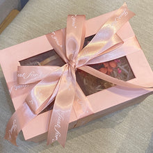 Load image into Gallery viewer, Set quà nến thơm hiện đại (02 nến thơm size 130gr)