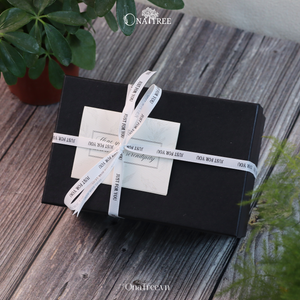Set quà hiện đại 1 nến thơm size 130gr